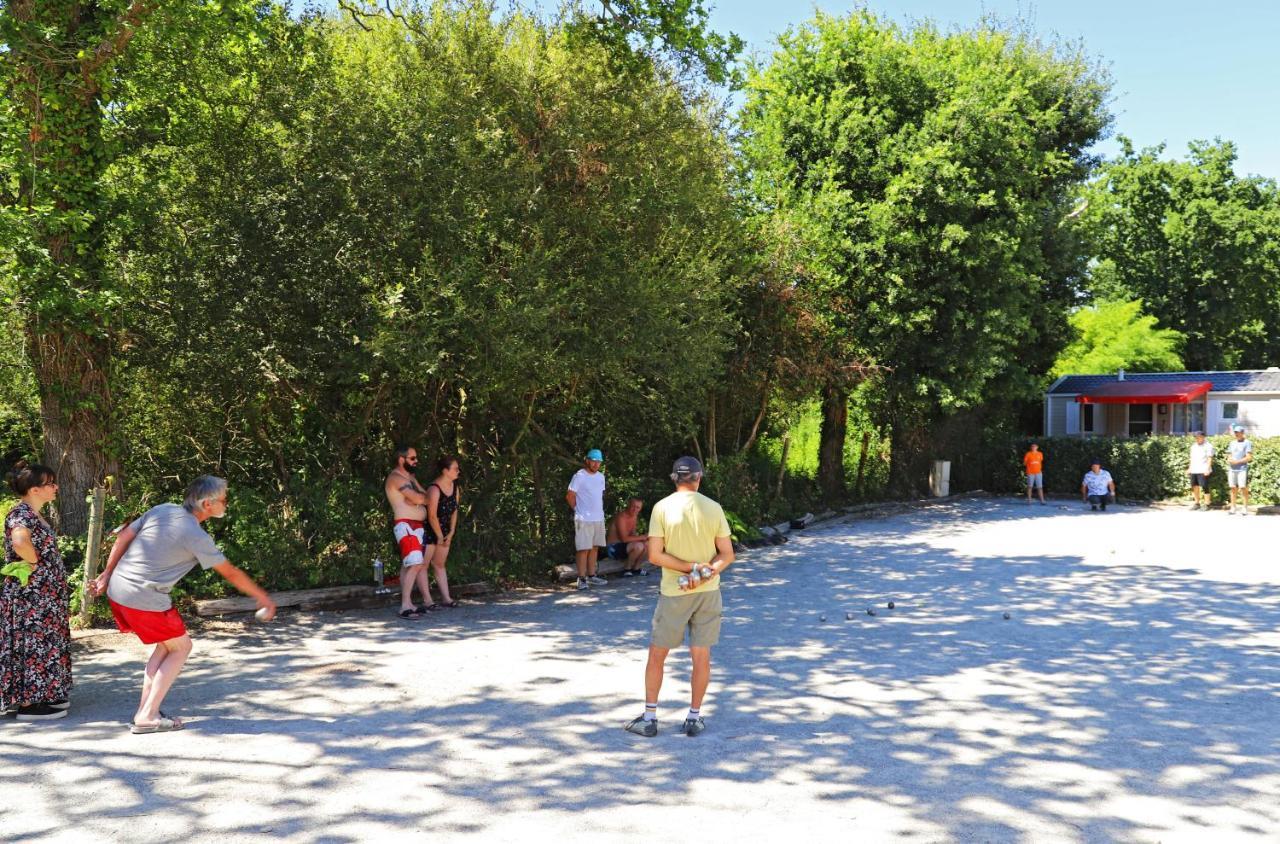 Camping De L'Etang Du Pays Blanc Guerande Exterior photo